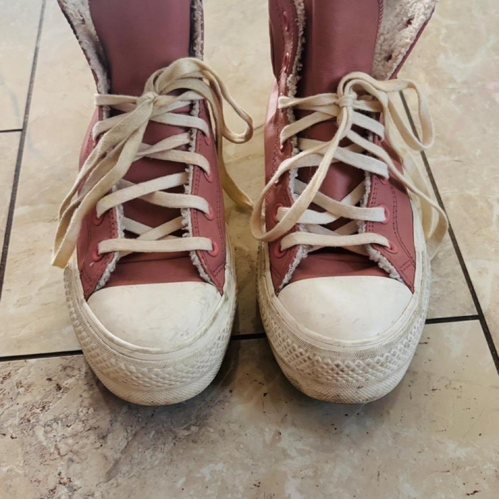 Converse Chuck Taylor All Star Lift Cozy Utility Pink Leather High Top 8.5